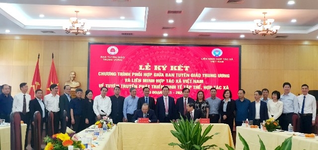 Ban Tuyên giáo Trung ương và Liên minh Hợp tác xã Việt Nam ký kết hợp tác giai đoạn 2021-2025